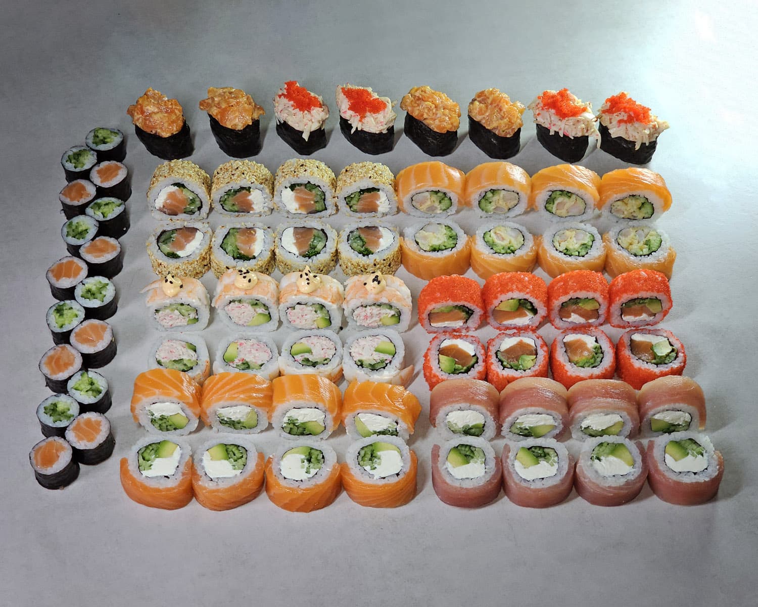 Product gallery set-nakama